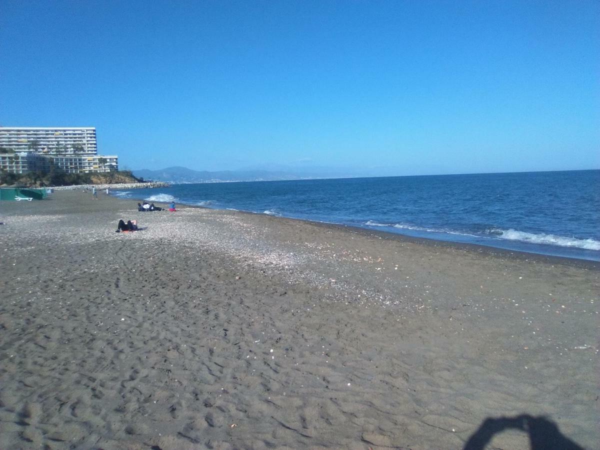 Apartamento Carihuela Playa Apartment Torremolinos Bagian luar foto