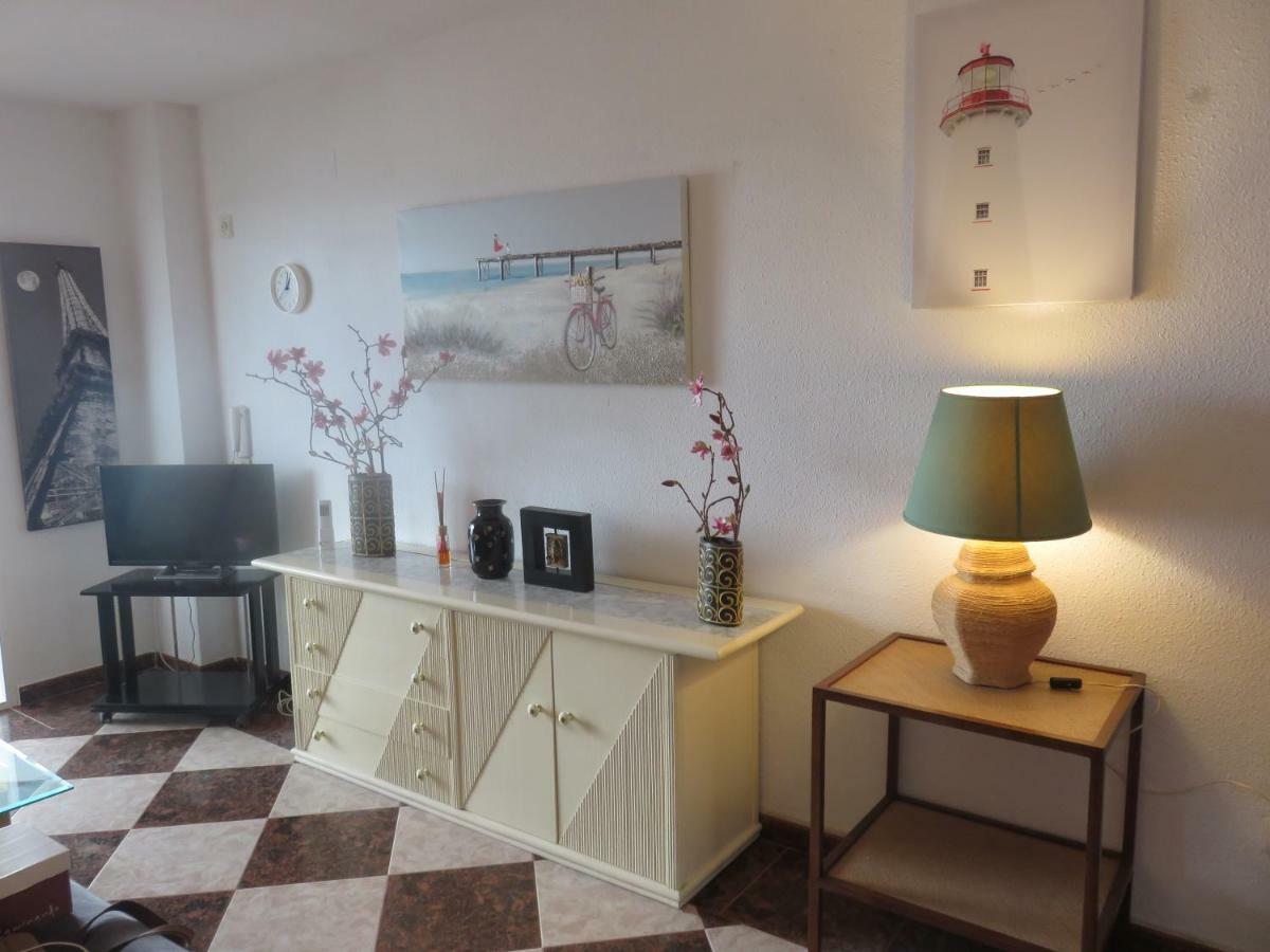Apartamento Carihuela Playa Apartment Torremolinos Bagian luar foto