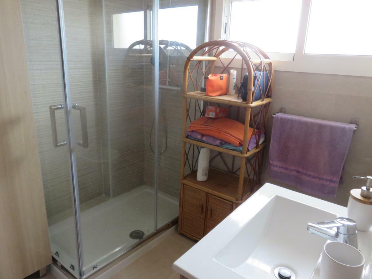 Apartamento Carihuela Playa Apartment Torremolinos Bagian luar foto