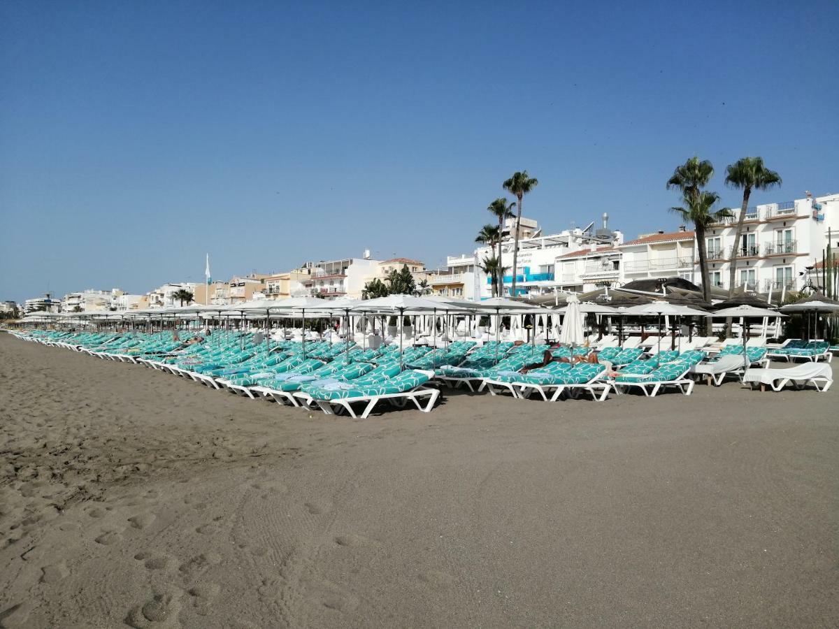 Apartamento Carihuela Playa Apartment Torremolinos Bagian luar foto