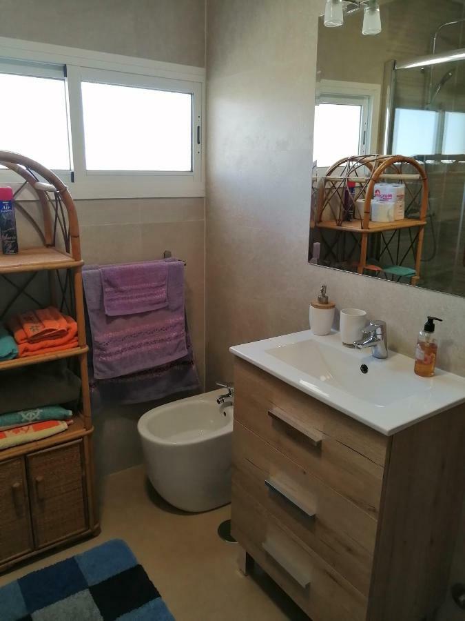Apartamento Carihuela Playa Apartment Torremolinos Bagian luar foto